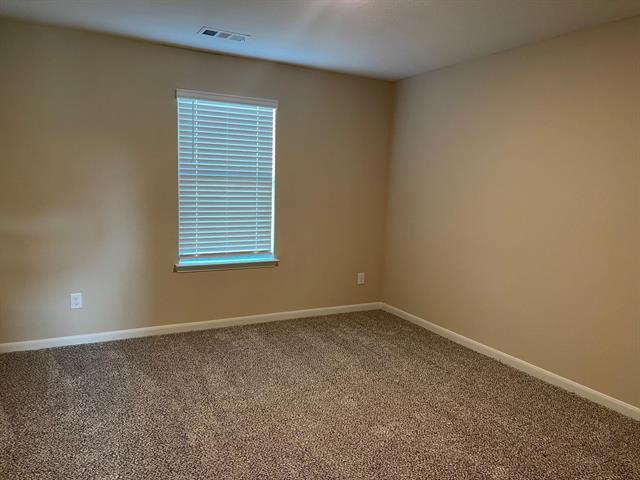 Building Photo - 311 Clear Springs St