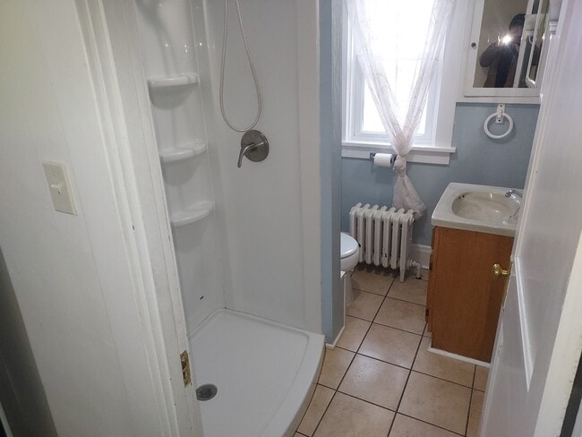 Building Photo - 143 S Spring Ave