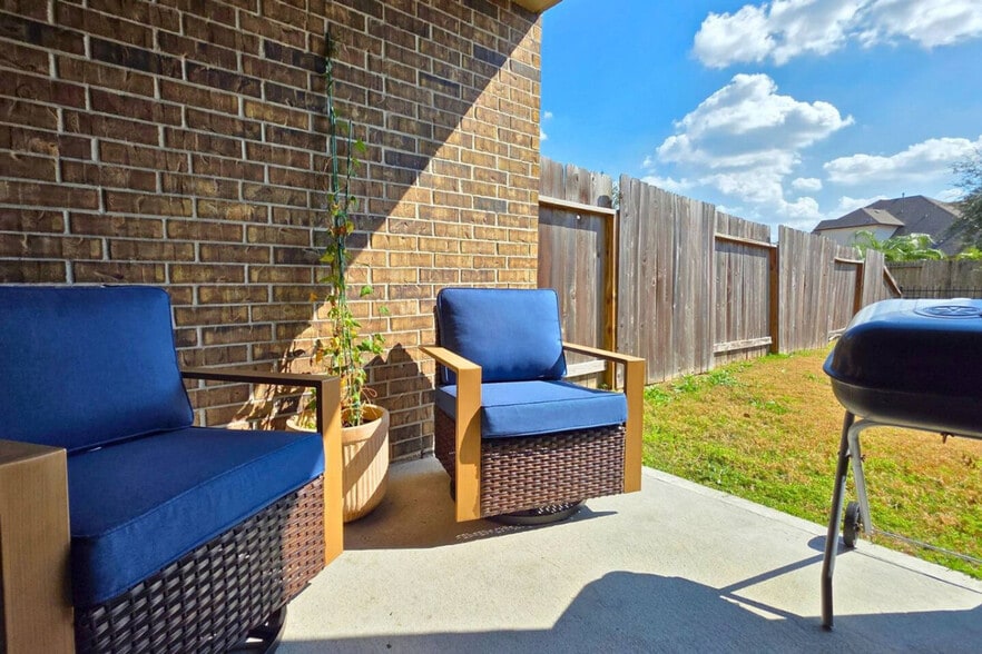 Building Photo - 3803 Lancer Cir