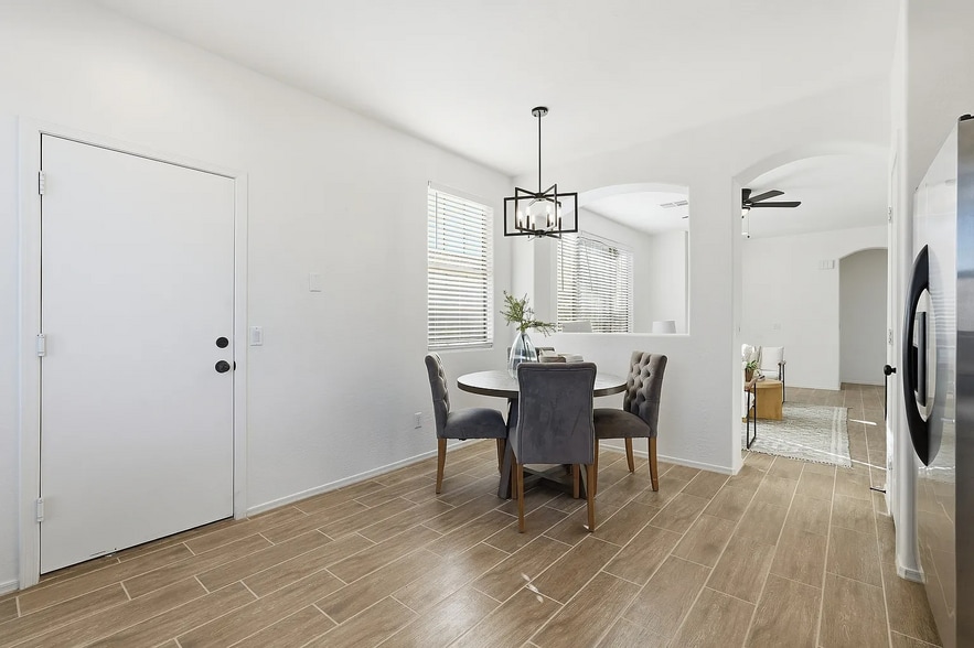 Building Photo - 5185 S Eileen Dr