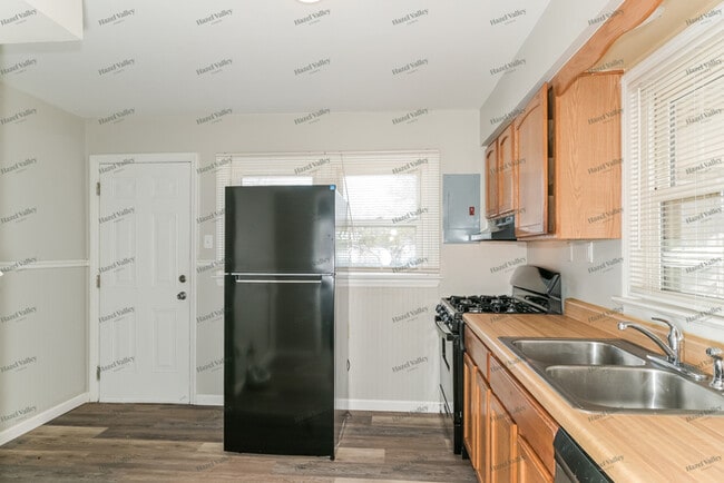 Building Photo - 1220 St Bernadette Ln