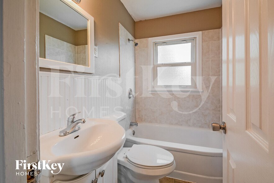 Building Photo - 46 Grether Ave