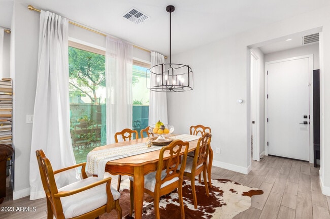 Building Photo - 2029 W Kinfield Trail