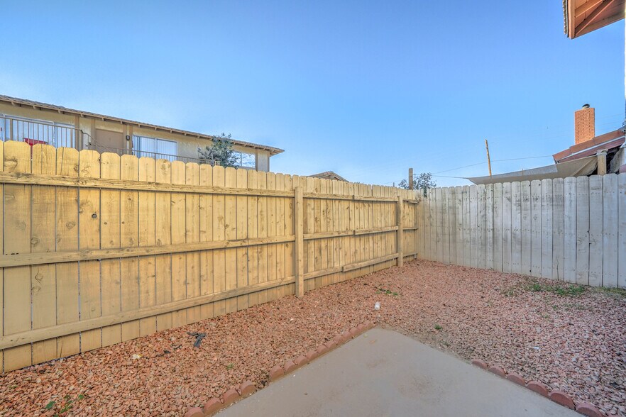 Building Photo - 5301 W Campbell Ave