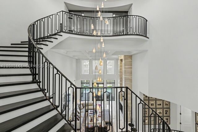 Building Photo - 2627 Castilla