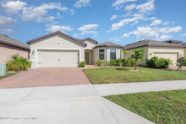 Building Photo - 943 Remington Green Dr SE