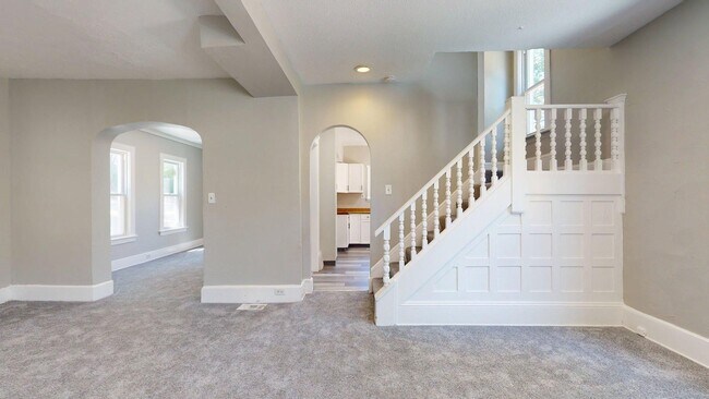 Building Photo - Cudell/West Blvd neighborhood; 4 bedroom/1 bath single family house for rent!