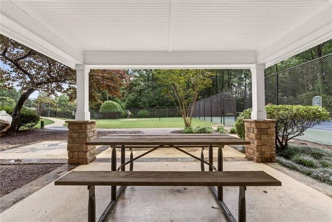 Building Photo - 3140 7 Pines Ct