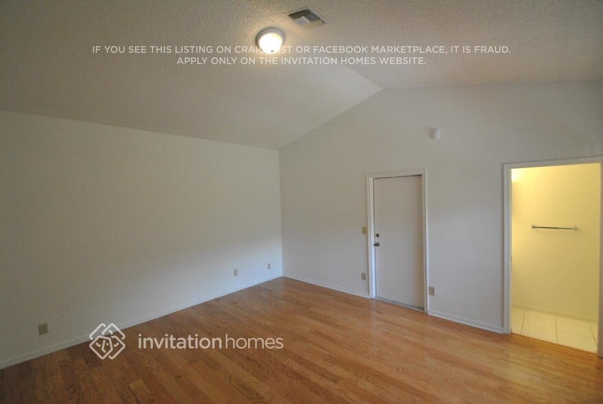 Building Photo - 12231 Dartmoor Dr