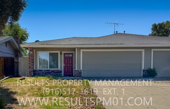 Building Photo - 5568 Hillsdale Blvd