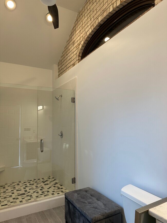 Building Photo - 1416 Shenandoah Pkwy