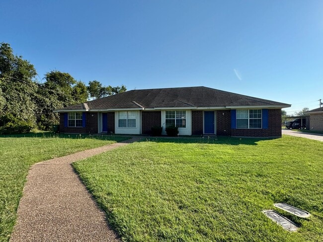 Primary Photo - Duplex