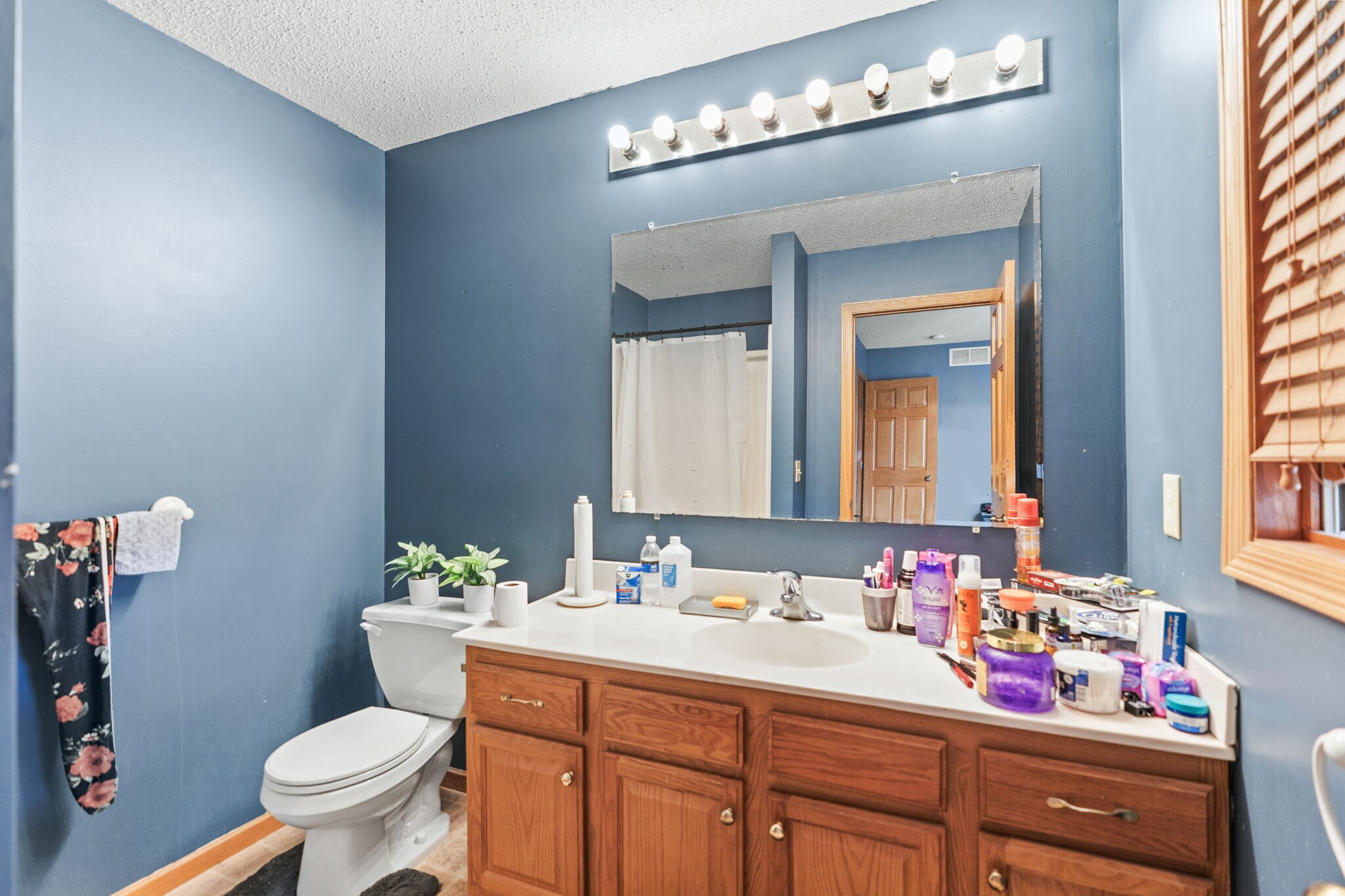Primary Bathroom - 3514 Grand Ave S