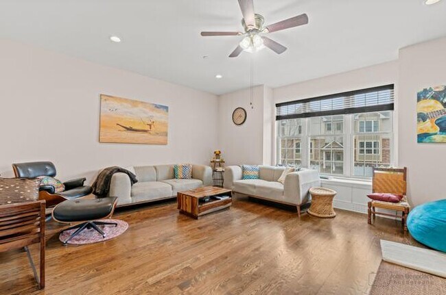 Building Photo - 2607 Chelsey St