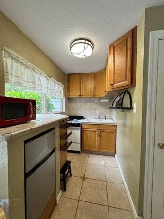 Building Photo - 3854 San Juan Canyon Rd