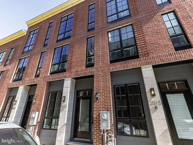 Building Photo - 2013 Abigail St