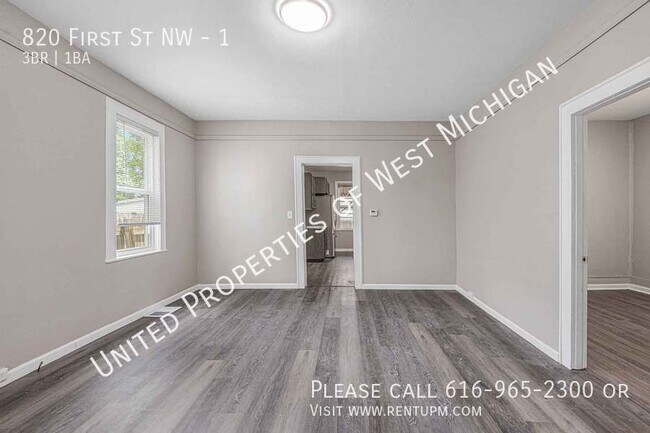 Building Photo - 820 First St NW-1