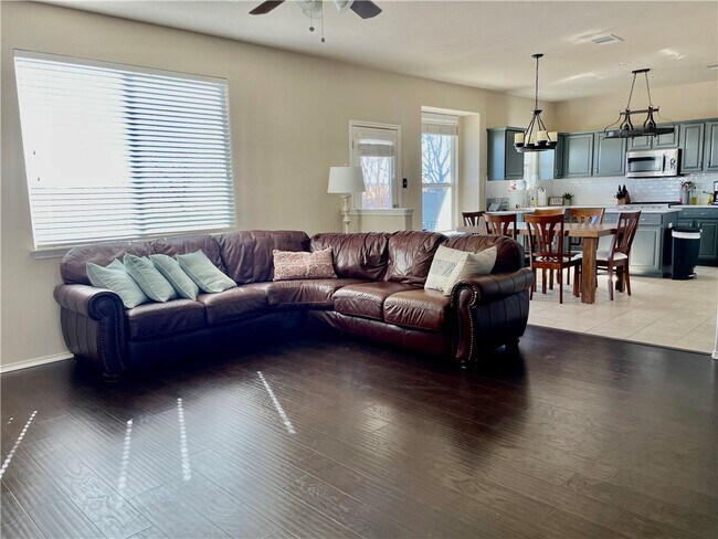 Building Photo - 1010 Aiken Dr