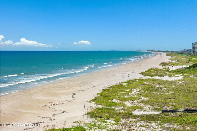 Building Photo - 119 Roosevelt Ave