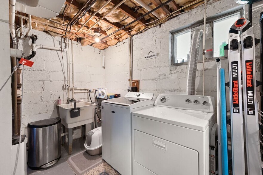 Building Photo - 3812 47th St NW