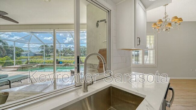 Building Photo - 4239 Balmoral Way