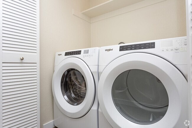 Interior Photo - The Landmark