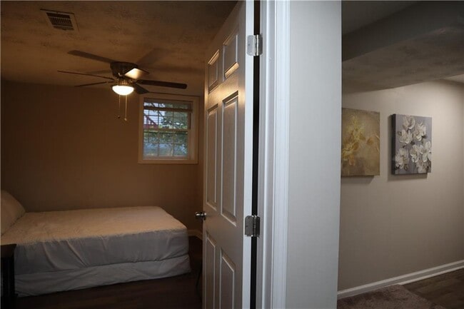 Building Photo - 3033 Empire Blvd SW