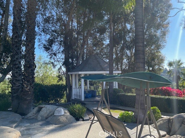 Building Photo - 401 Puddingstone Dr