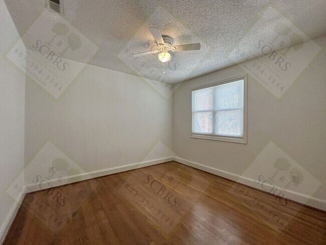 Building Photo - Hampton Hills 2 Bedroom, 1 Bath Condo