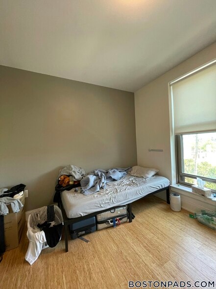 Building Photo - 40 Malvern St