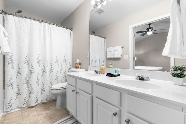 Building Photo - 5334 Berry Creek Cir