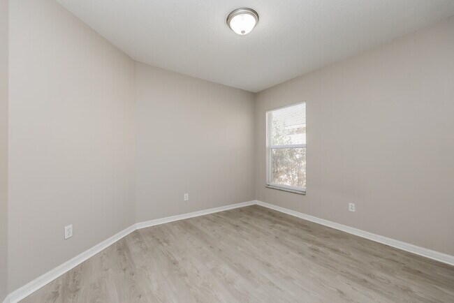 Building Photo - 1204 Pongo Ln