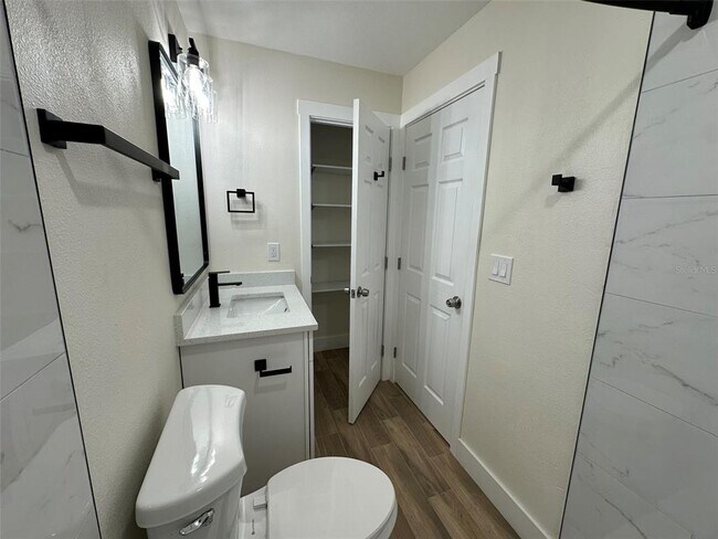 Building Photo - 6013 Fortune Pl