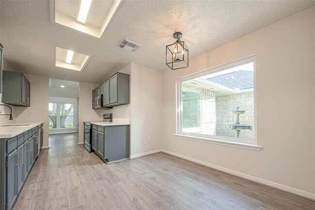 Building Photo - 416 Heatherwood Ct