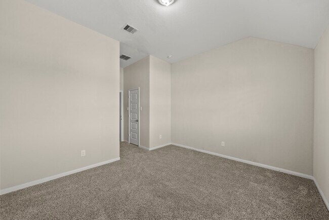 Building Photo - 2203 Rocky Shores Ln