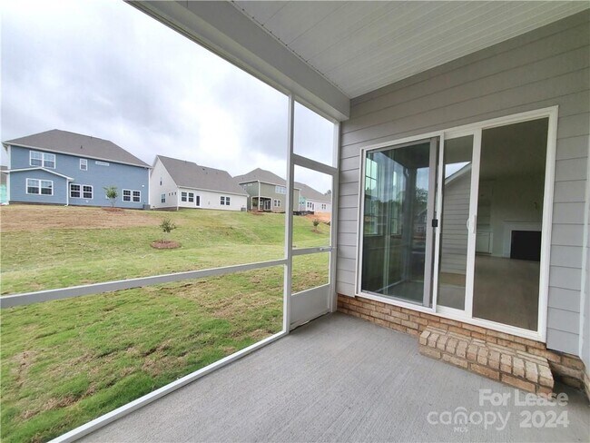 Building Photo - 1009 Gabardine Ln