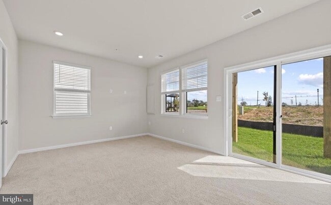 Building Photo - 329 Ensemble Wy