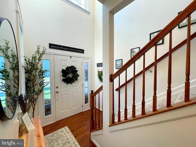 Building Photo - 519 Gate Dancer Ct