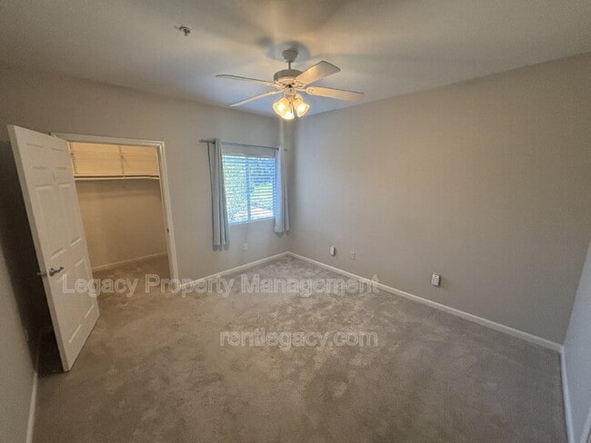 Building Photo - 501 Gibson Dr
