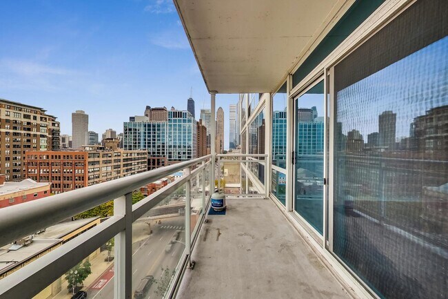 Building Photo - 757 N Orleans St