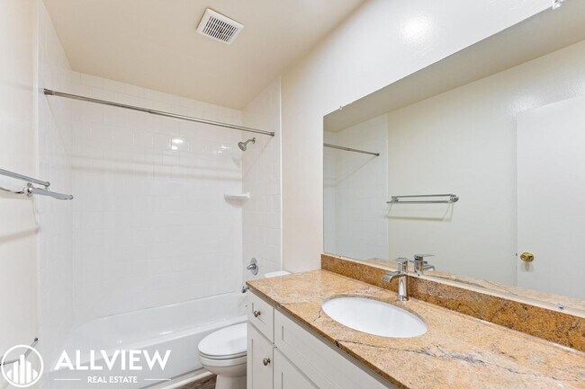 Building Photo - 7572 Amazon Dr