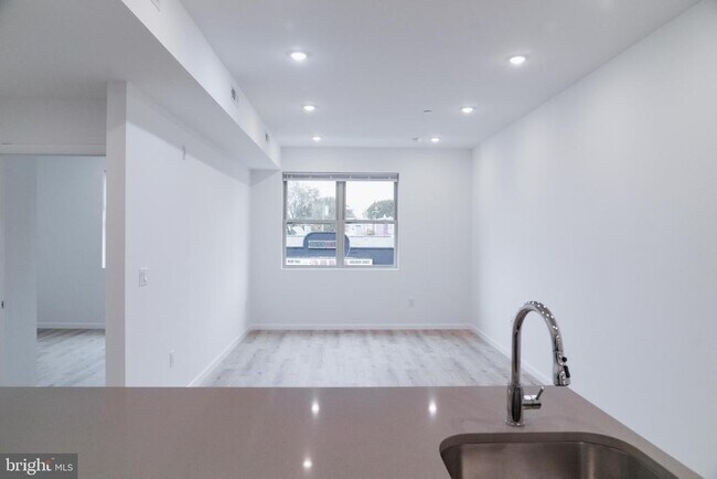 Building Photo - 7248 Rising Sun Ave