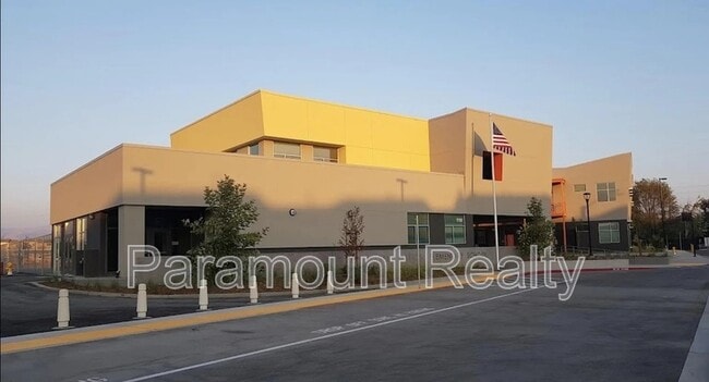 Building Photo - 1997 Lee Way