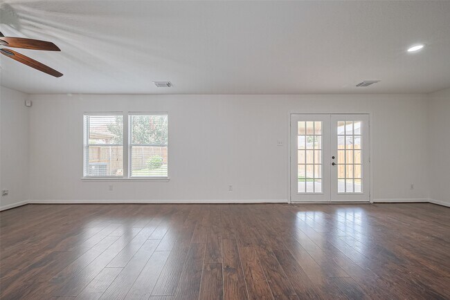 Building Photo - 7734 Pasture Bend Ln