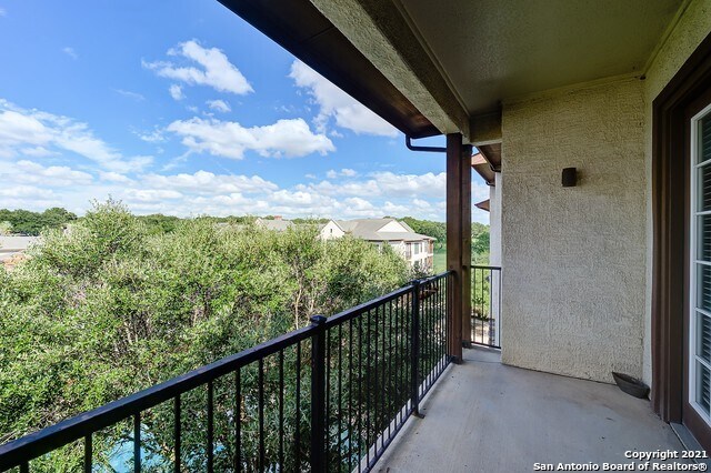 Building Photo - 7342 Oak Manor Dr