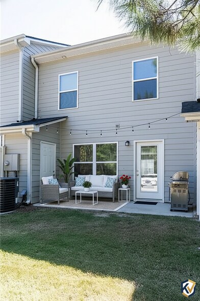 Patio - 329 Ashigan St