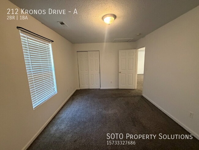 Building Photo - 212 Kronos Dr