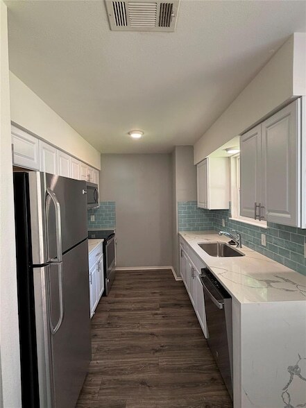 Building Photo - 2518 Cockburn Dr