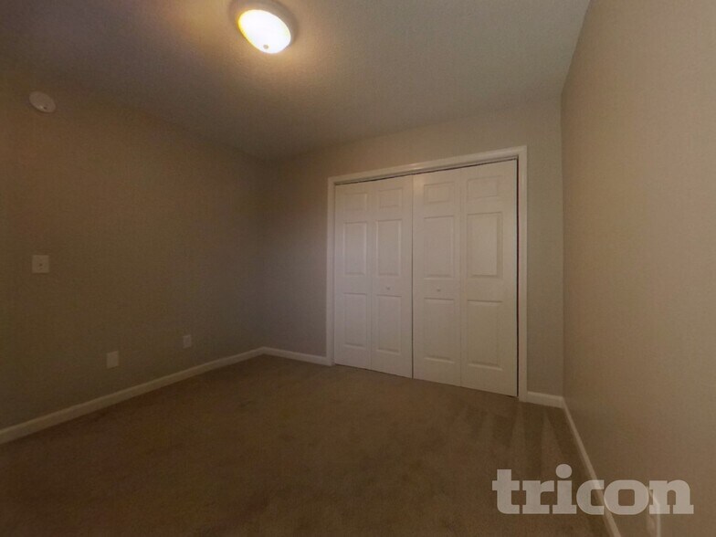 Building Photo - 1306 May Oak Cir
