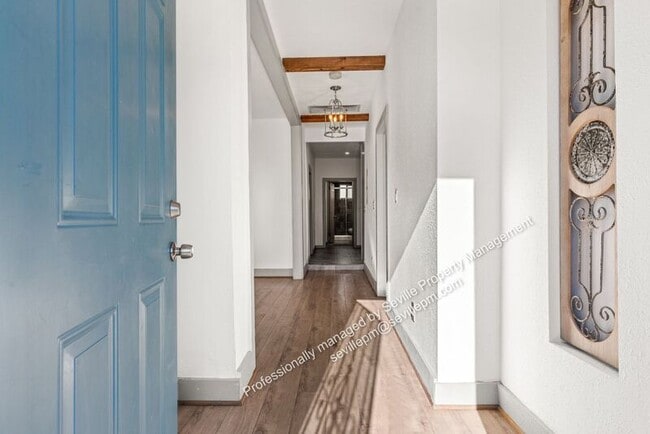 Building Photo - 2037 36th Ave